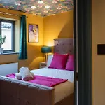 Dreamer - 1 Bedroom Luxury Apartment By Mint Stays